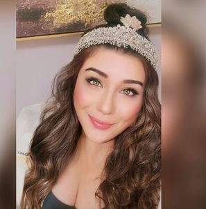 Meet your Posher, Mellie